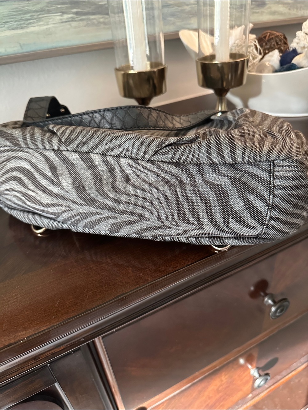 Guess Black & Gray Zebra-Print Shoulder Bag Y2K - Picture 3 of 8